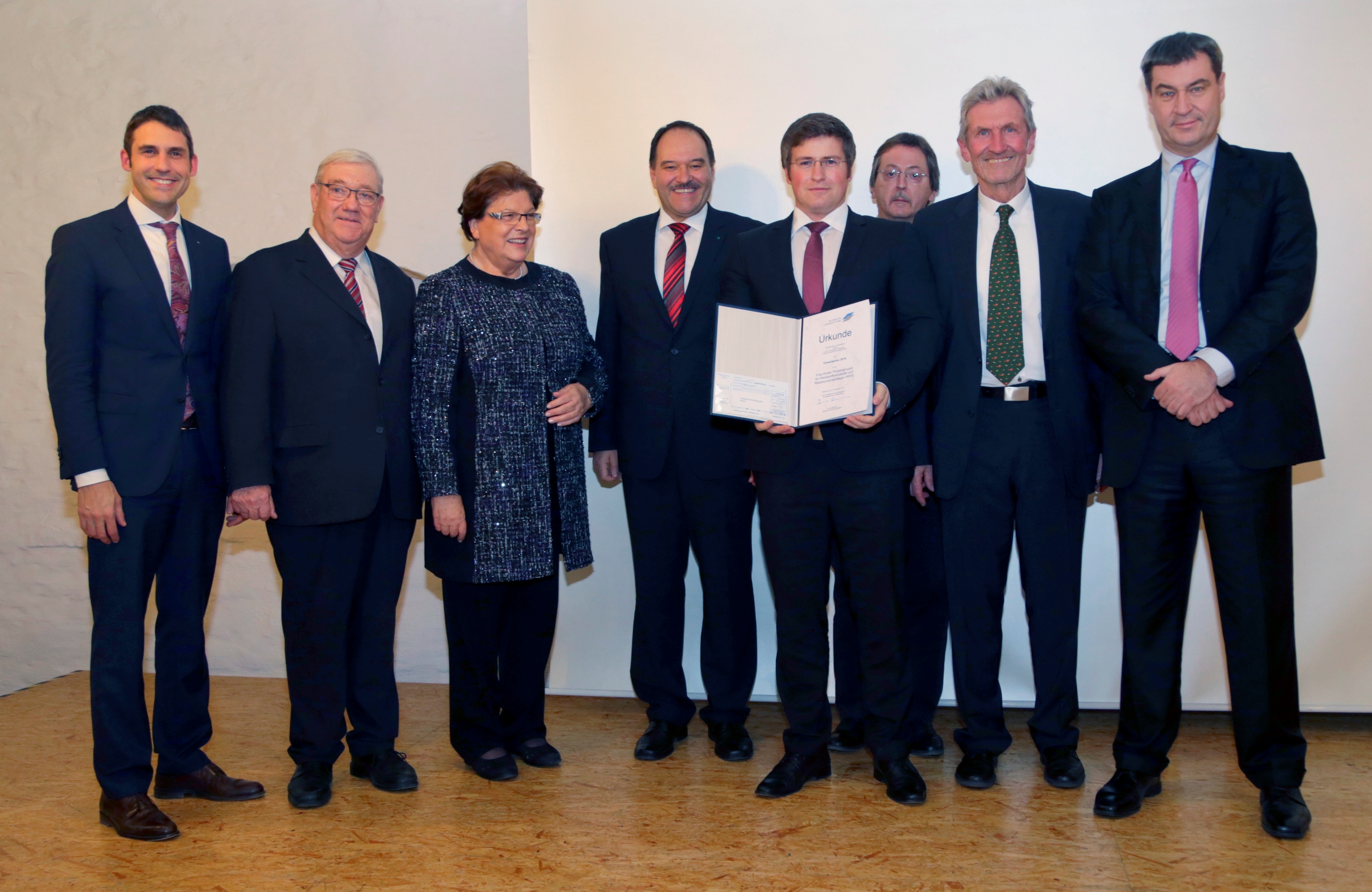 Vergabe Umweltpreis an die Fraunhofer-Projektgruppe IWKS