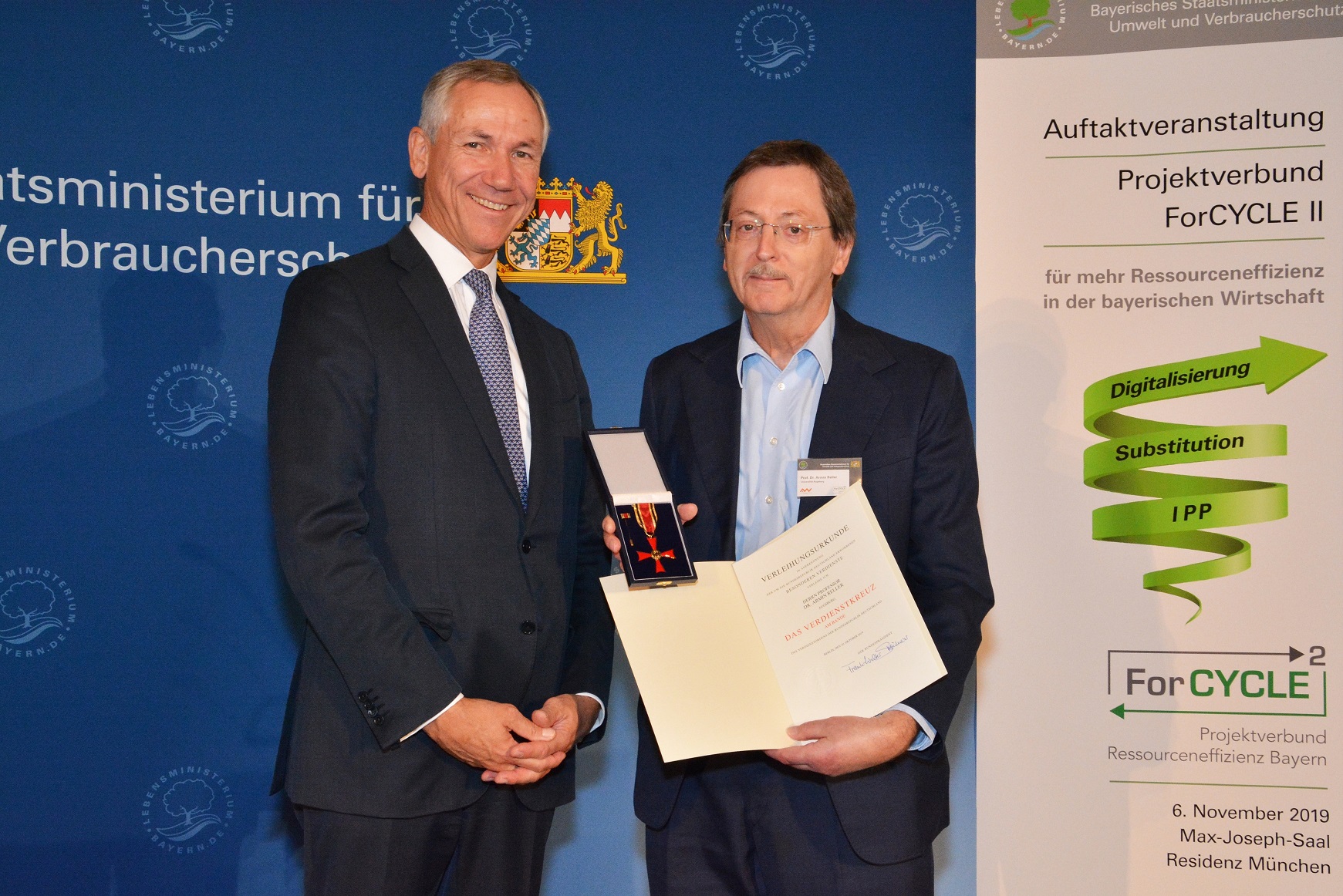 Award for Prof. Dr. Armin Reller